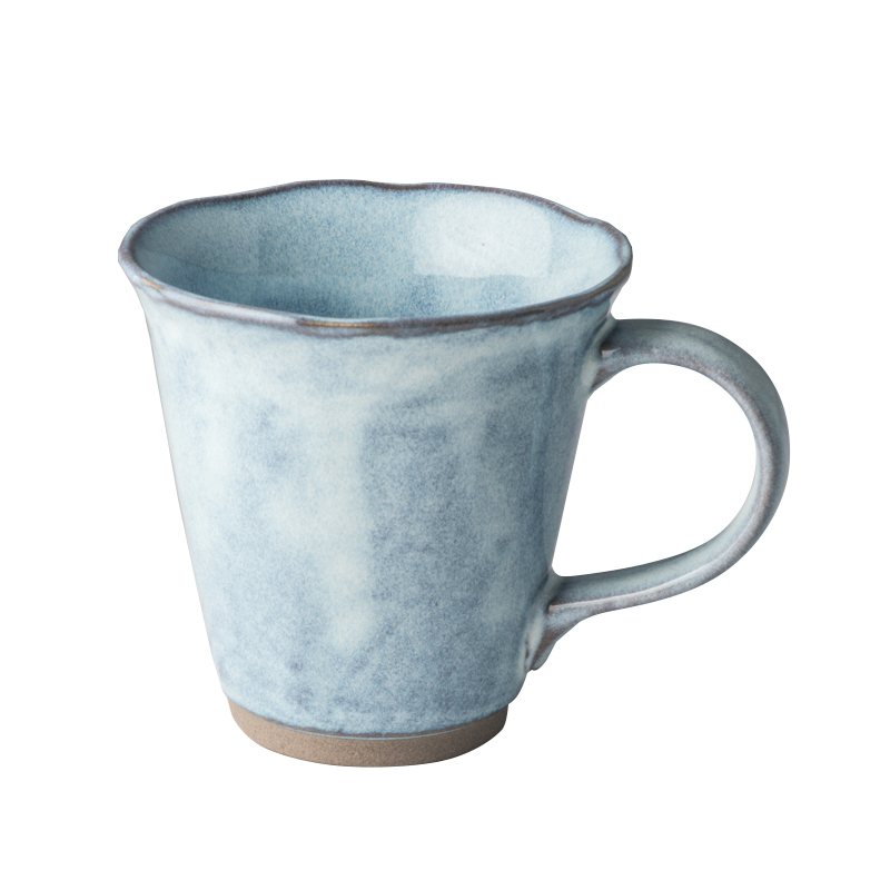 Made in Japan Hrnek s nepravidelným okrajem Tea Cup světle modrý 180 ml